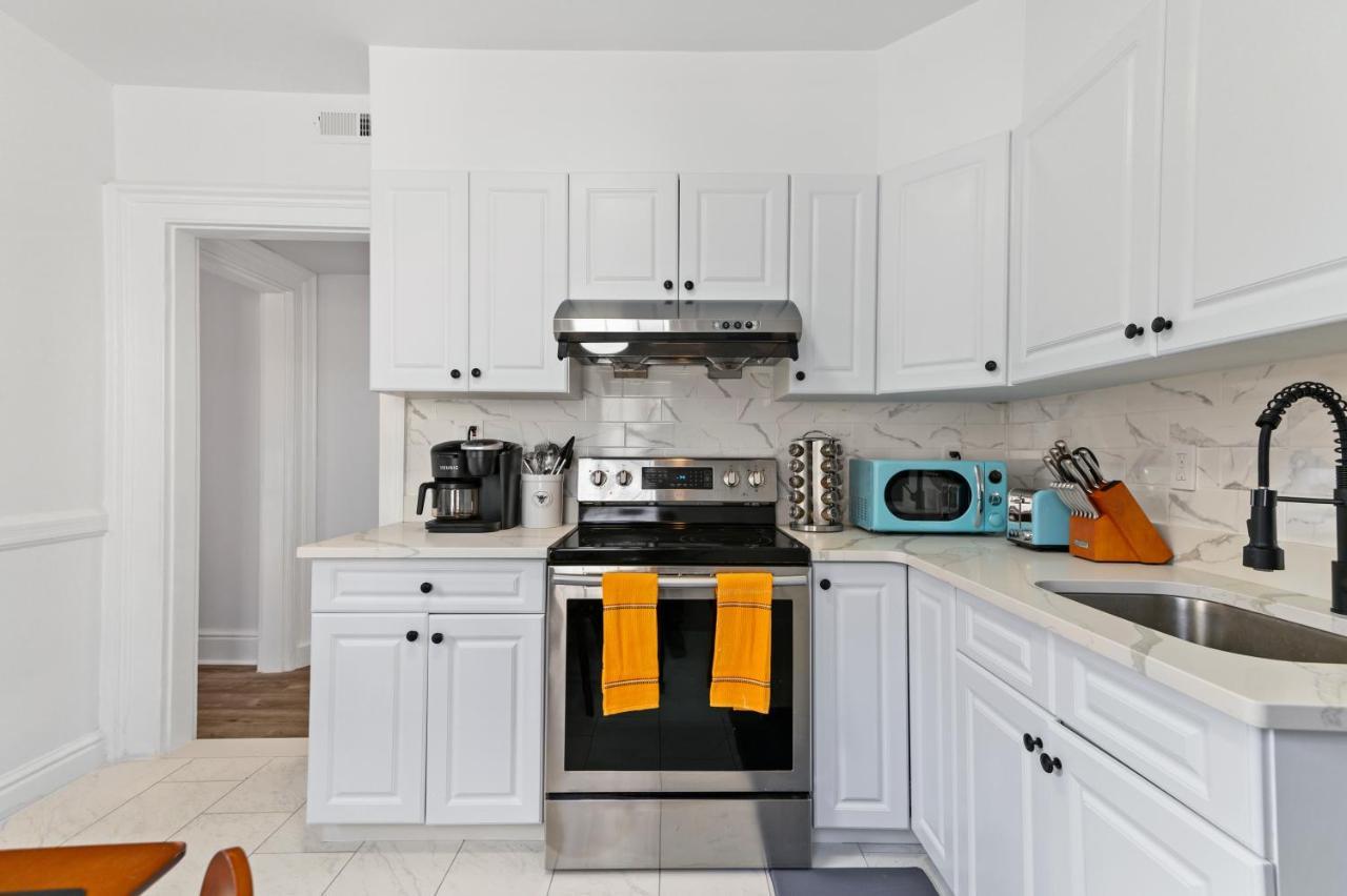 Orange Oasis In The Heart Of East Rock With Free Parking Near Dt And Yale Apartment New Haven Exterior foto